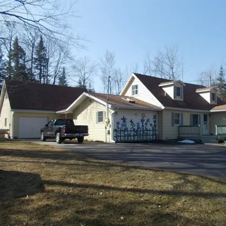 Buy this 3 bed house on 7695 Hillsdale Drive in Plainfield Township, MI 48739