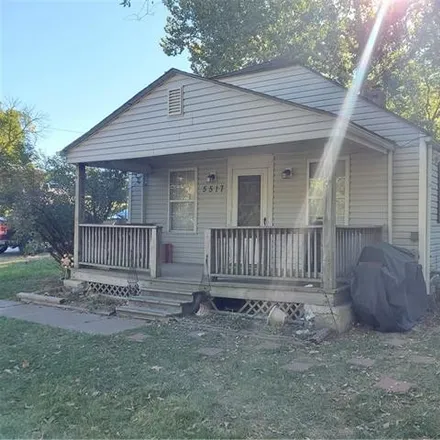 Buy this 2 bed house on 5517 Northeast Munger Avenue in Kansas City, MO 64119