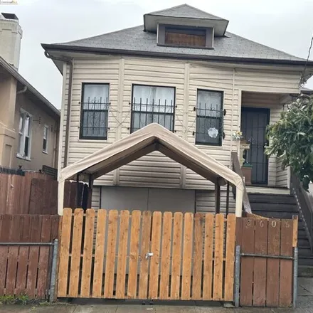 Buy this studio house on 2606 East 20th Street in Oakland, CA 94606