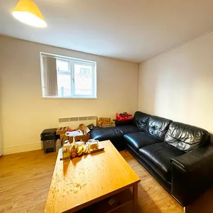 Rent this 2 bed apartment on Welford Road in Leicester, LE2 7AE