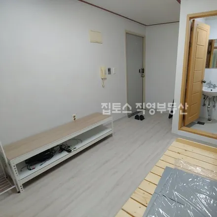 Image 3 - 서울특별시 관악구 봉천동 1690-85 - Apartment for rent