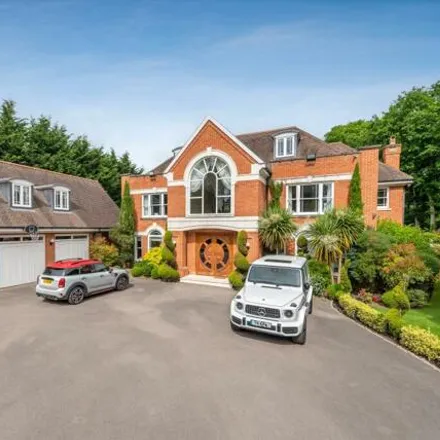 Buy this 6 bed house on GREYFRIARS DRIVE in South Ascot, SL5 9JD