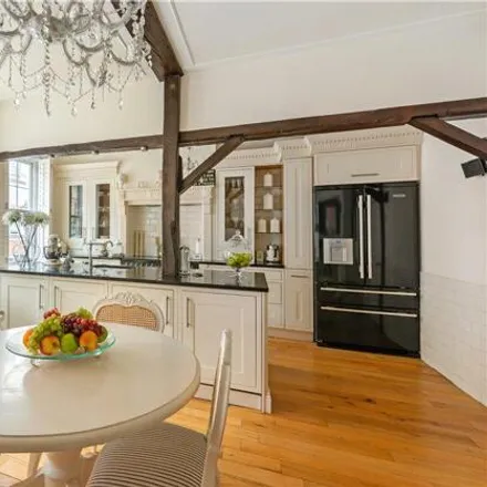 Image 3 - Town End House, High Street, Eton, SL4 6AW, United Kingdom - Apartment for sale