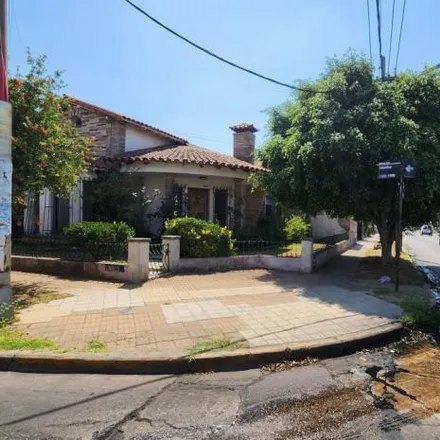 Buy this 2 bed house on Lavalle in Quilmes Este, 1878 Quilmes