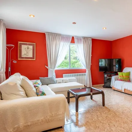 Rent this 4 bed house on Palma in Carrer d'Eusebi Estada, 07005 Palma