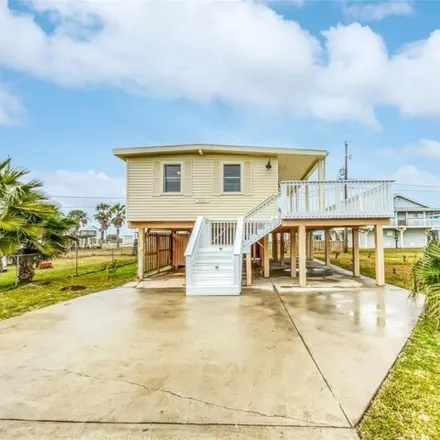 Buy this 2 bed house on 4133 Reeves Drive in Galveston, TX 77554