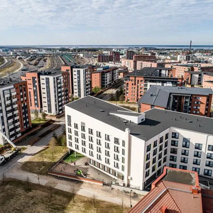 Rent this 1 bed apartment on Limingankatu 30 in 90120 Oulu, Finland