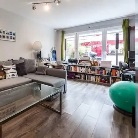 Rent this 3 bed apartment on 92110 Clichy