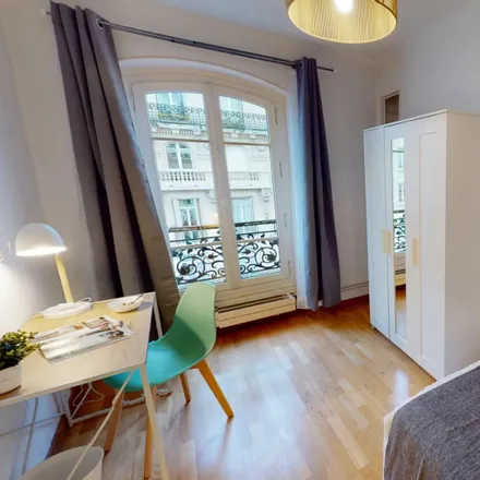 Image 2 - 6 Rue de Passy, 75016 Paris, France - Room for rent