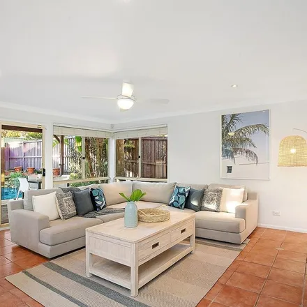 Rent this 4 bed apartment on St Andrew's Primary School in Ireton Street, Malabar NSW 2036