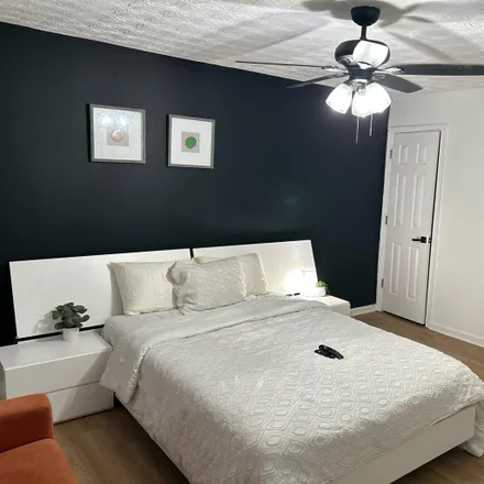 Rent this 1 bed room on 3274 Sable Run Road in Atlanta, GA 30349