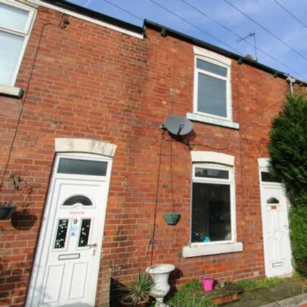 Rent this 2 bed townhouse on Park Terrace in City Centre, Doncaster