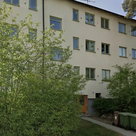 Rent this 2 bed apartment on Hökmossevägen 25 in 126 38 Stockholm, Sweden