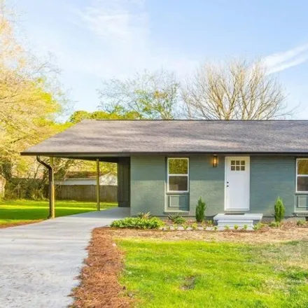 Buy this 3 bed house on Oconee Circle in Pledger Parkway, LaFayette