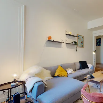 Image 2 - 43 rue de Clichy, 75009, Paris, FR - Room for rent