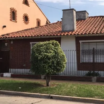Image 1 - 25 de Mayo 678, Centro, 1878 Quilmes, Argentina - House for sale
