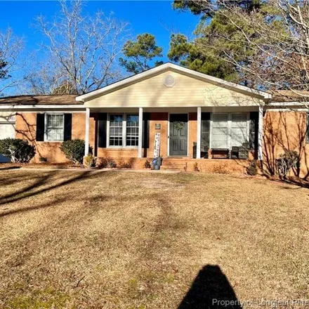 Image 1 - 1555 Boros Drive, Green Valley Estates, Fayetteville, NC 28303, USA - House for rent
