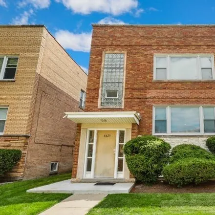 Buy this 6 bed duplex on 6625 North California Avenue in Chicago, IL 60645