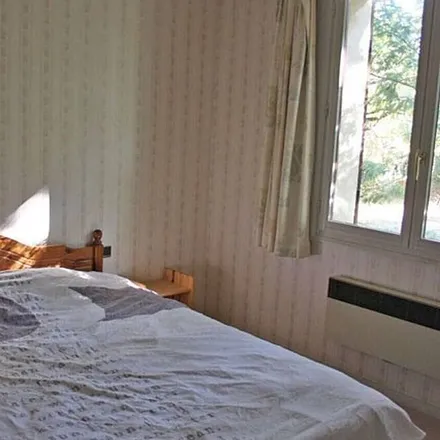 Rent this 4 bed house on Route de Labouquerie in 24440 Beaumontois en Périgord, France