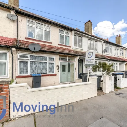 Rent this 3 bed townhouse on 17 Geneva Road in London, CR7 7BH