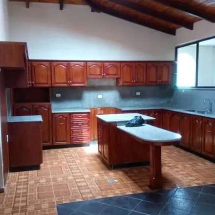 Rent this 5 bed house on unnamed road in 170181, Tumbaco