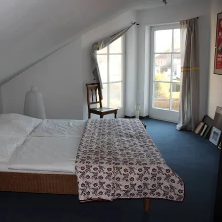 Rent this 2 bed apartment on 85551 Kirchheim bei München