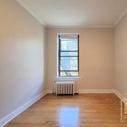 Image 5 - 25-21 31st Ave Unit B51, Astoria, New York, 11106 - Apartment for rent