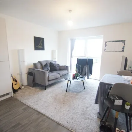 Image 5 - York Road, Leeds, LS14 2AG, United Kingdom - Apartment for rent