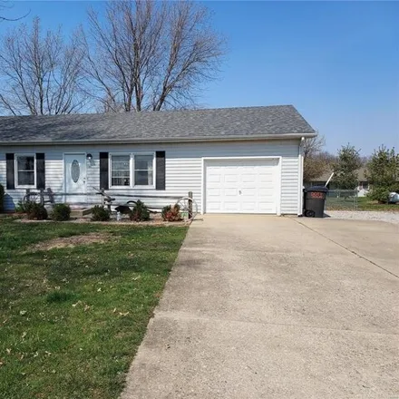 Image 1 - 1337 Cardinal Drive, Greenville, IL 62246, USA - House for sale