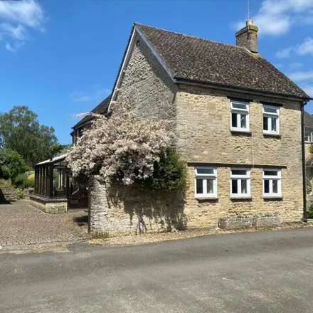 Buy this 3 bed house on Church Street in Bampton, OX18 2NA