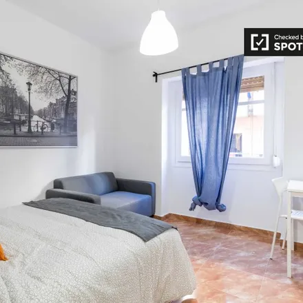 Image 2 - Carrer de Vicent Brull, 74, 46011 Valencia, Spain - Room for rent