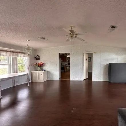 Image 6 - 37501 Erika Lane, Pasco County, FL 33541, USA - Apartment for sale