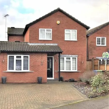 Buy this 4 bed house on Morval Close in Farnborough, GU14 0JF