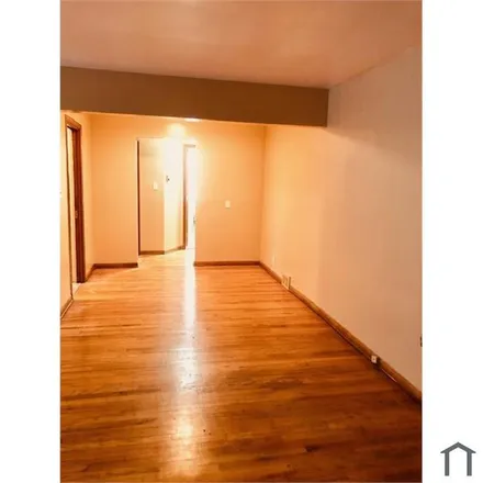 Image 5 - 13808 Woodward Avenue, Highland Park, MI 48203, USA - Apartment for rent