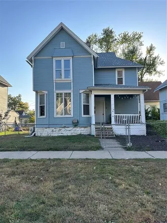 Buy this studio duplex on 1648 C Avenue Northeast in Cedar Rapids, IA 52402