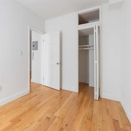 Image 7 - 20 Avenue A, New York, NY 10009, USA - Apartment for rent