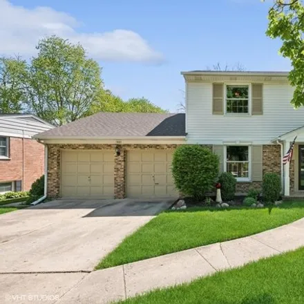 Buy this 4 bed house on 1009 North Belmont Avenue in Arlington Heights, IL 60004