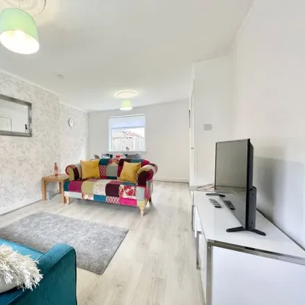 Image 9 - 5 Selkirk Street, Wishaw, ML2 8RA, United Kingdom - Apartment for rent