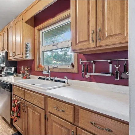 Image 5 - 729 Holley Avenue, St. Paul Park, Washington County, MN 55071, USA - House for sale