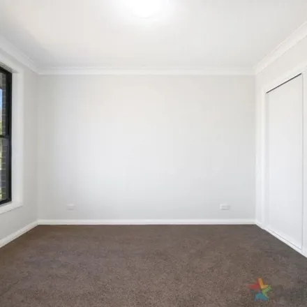 Image 3 - 13 Kenalmac Avenue, North Hill NSW 2350, Australia - Apartment for rent