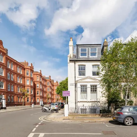 Buy this 2 bed apartment on Chesson Road in London, W14 9QT