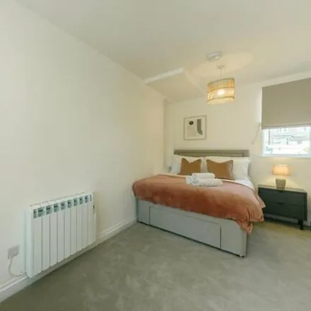 Image 7 - Duncan Mews, 12 Mortimer Road, Bristol, BS8 4EY, United Kingdom - Loft for rent