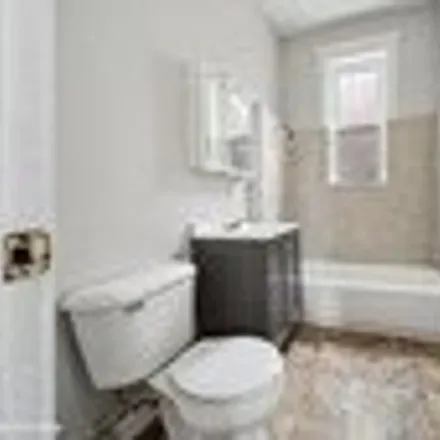 Image 9 - 1500 South Lawndale Avenue, Chicago, IL 60623, USA - House for sale