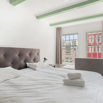 Rent this 3 bed apartment on Stadhouderslaan 1 in 3583 JA Utrecht, Netherlands