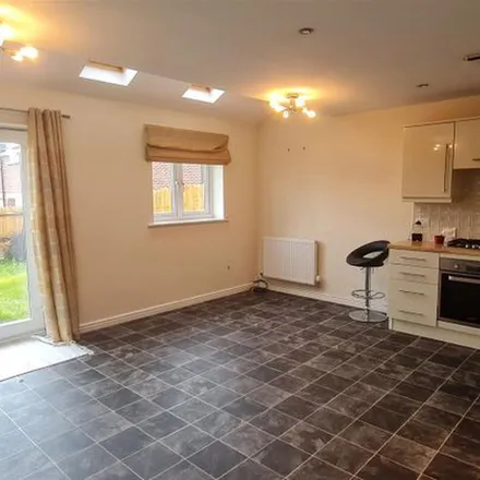 Rent this 3 bed duplex on Basford Court in Newcastle-under-Lyme, ST5 0RN