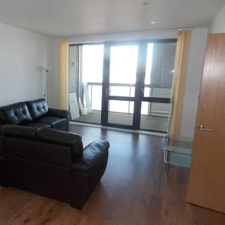 Image 6 - Lighterman Point, 3 New Village Avenue, London, E14 0LR, United Kingdom - Apartment for rent