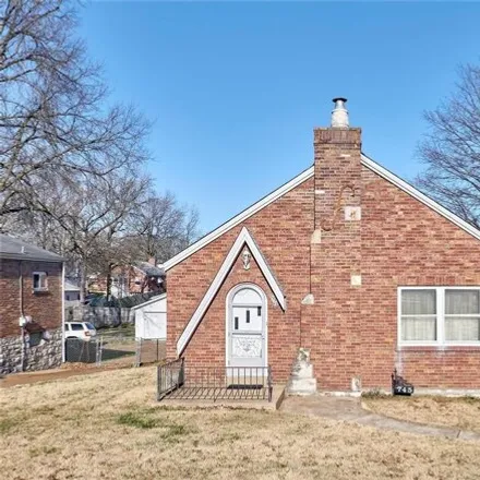 Buy this 2 bed house on 745 Pardella Ave in Saint Louis, Missouri