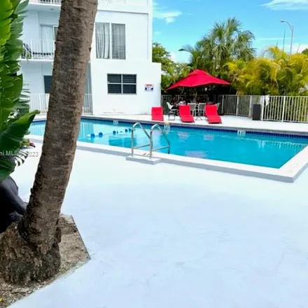 Image 3 - 2101 Normandy Drive, Isle of Normandy, Miami Beach, FL 33141, USA - Apartment for rent