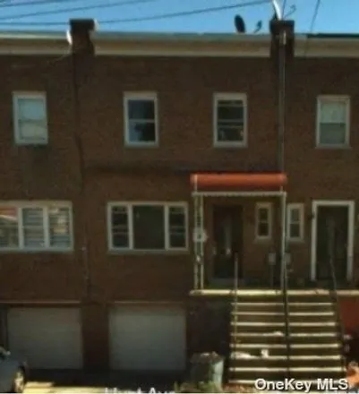 Buy this 3 bed house on 1918 Hunt Ave in New York, 10462