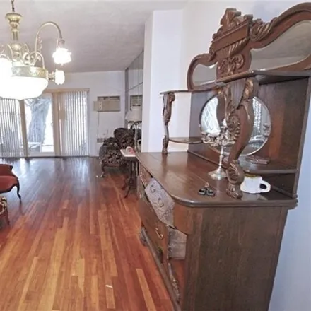 Image 4 - 2509 Mill Avenue, New York, NY 11234, USA - House for sale